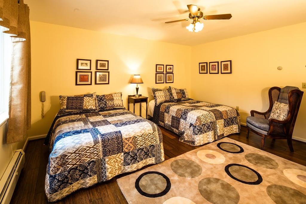 The Inn On Winter'S Hill Kingfield Extérieur photo